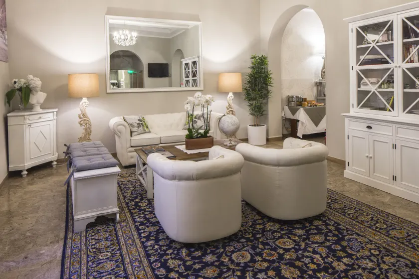 Hotel Accademia - Image 1