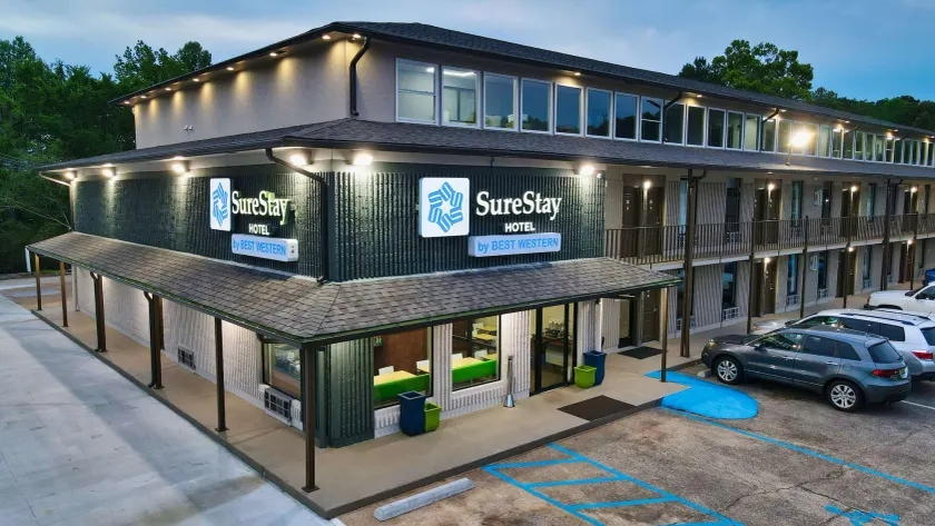 SureStay Hotel by Best Western Jasper - Image 1