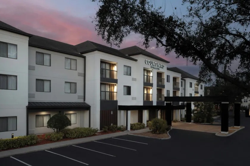 Courtyard by Marriott Lakeland - Image 1