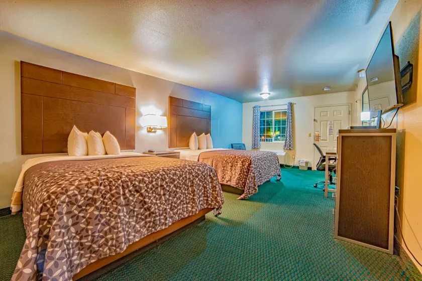 Turlock Inn - Image 1