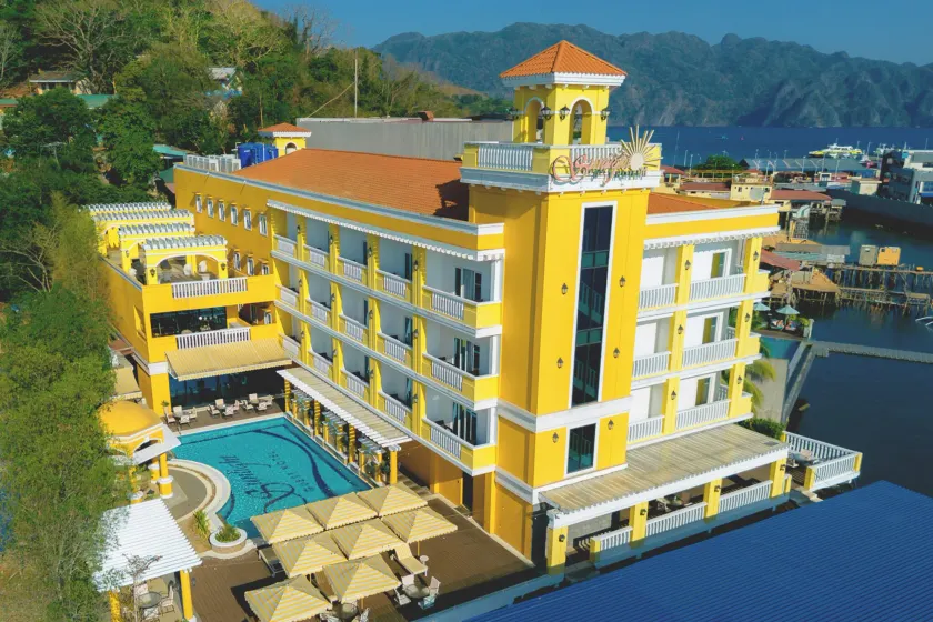 Sunlight Hotel Coron - Image 1