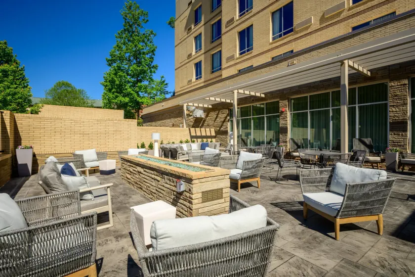 Courtyard by Marriott Raleigh Cary Crossroads - Image 1