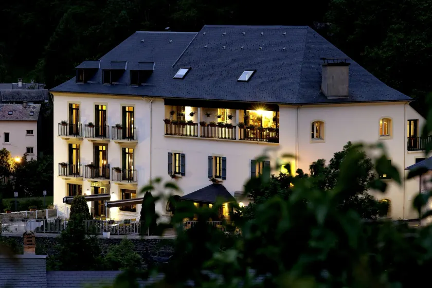 Logis Hôtel La Brèche de Roland - Image 1