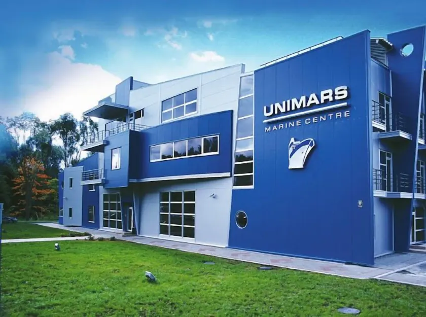 Riga Unimars Hotel - Image 1