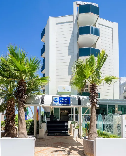 Best Western Maison B Hotel - Image 1