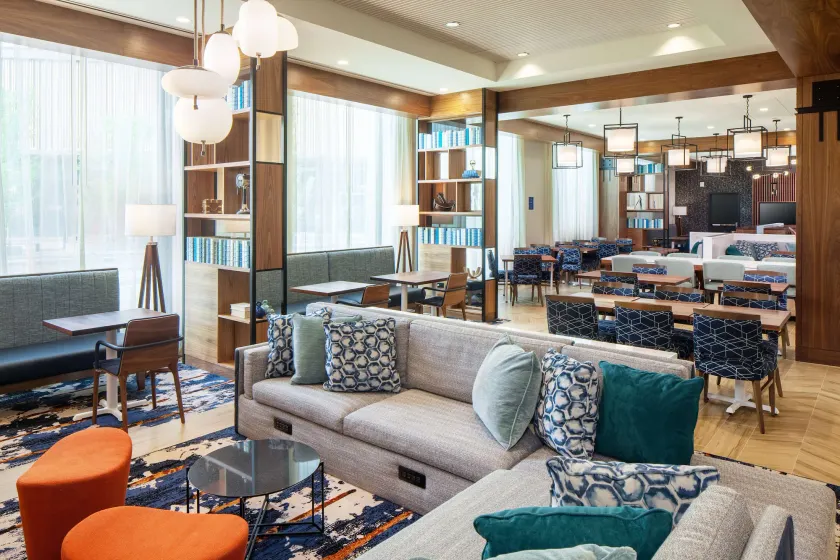 Hampton by Hilton at the Boston Seaport District - Image 1