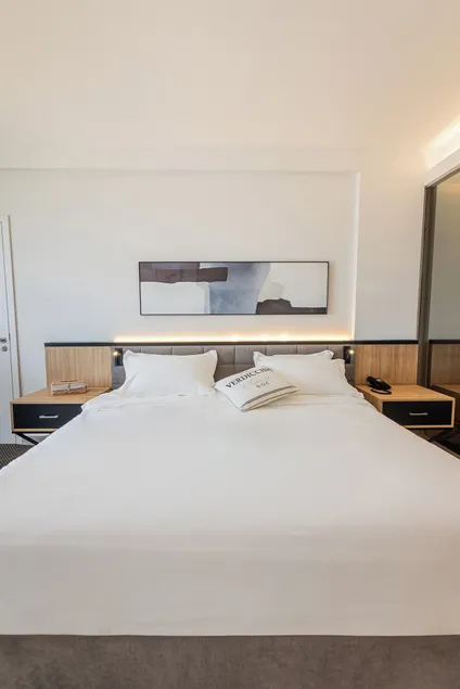 The View - Saint George Hotel - Image 1