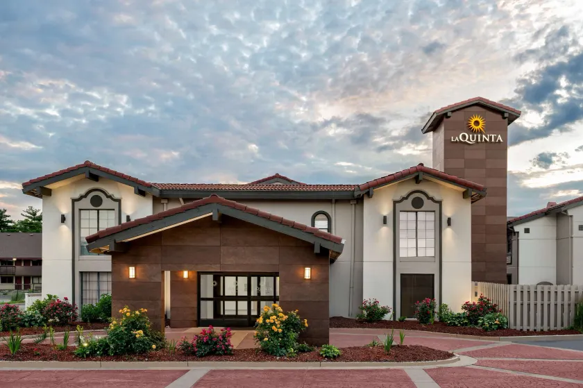 La Quinta Inn by Wyndham Columbus I-70E Reynoldsburg - Image 1