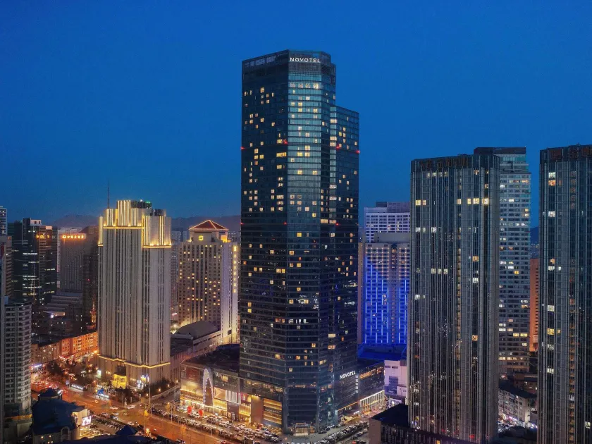 Novotel Dalian Zhongshan Square - Image 1