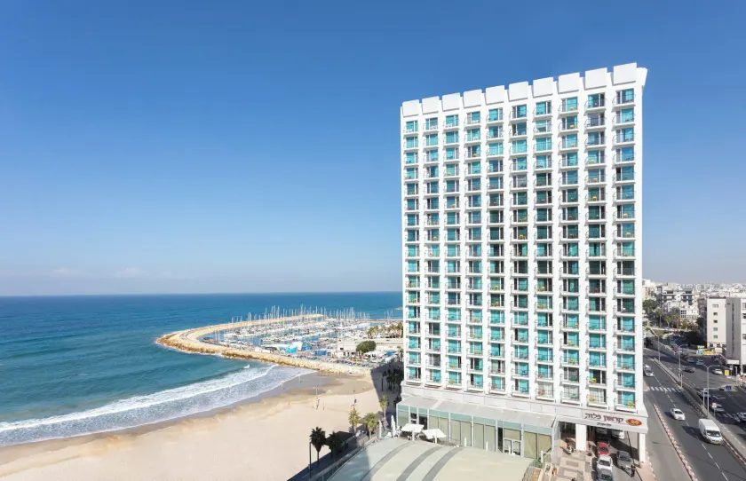 Crowne Plaza Tel Aviv Beach by IHG - Image 1