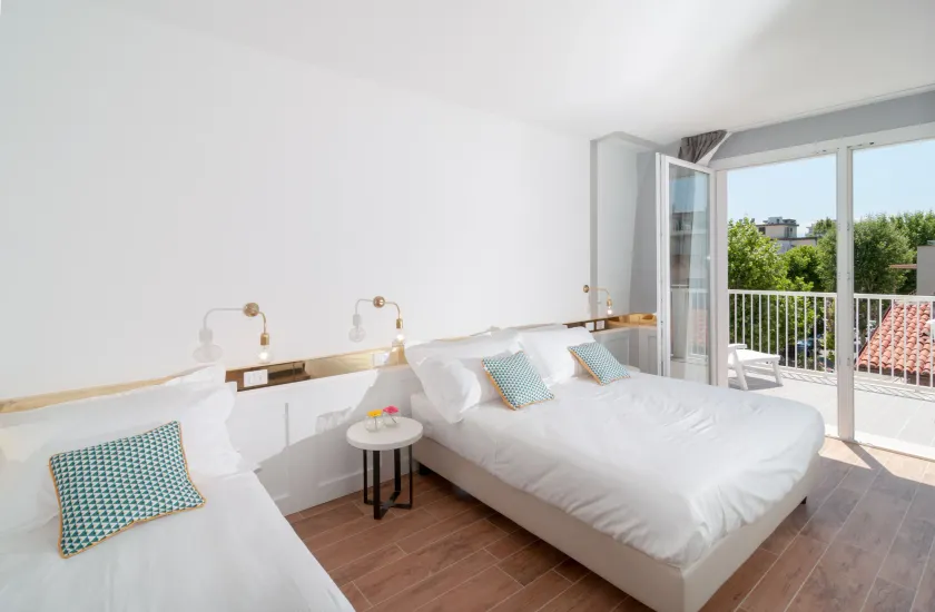 Residence Ten Suite - Image 1