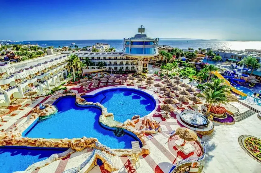 Seagull Beach Resort - Families and Couples Only - Image 1