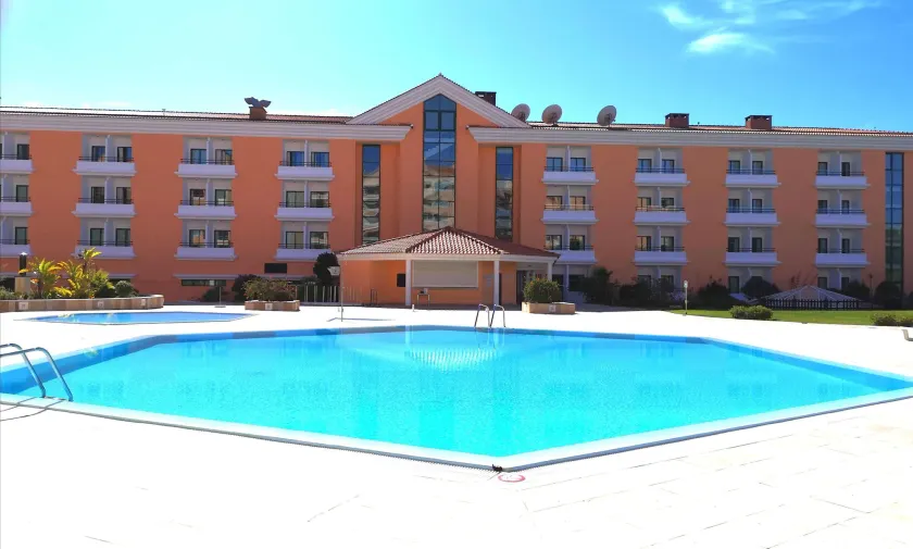 Riviera Hotel - Image 1