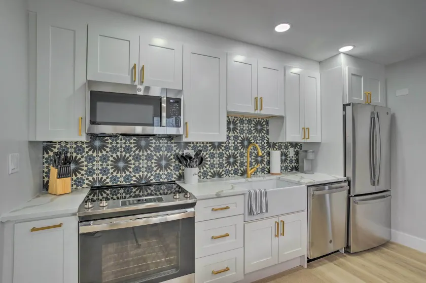 Cozy West Palm Beach Condo: 1 Block to Shore! - Interiör