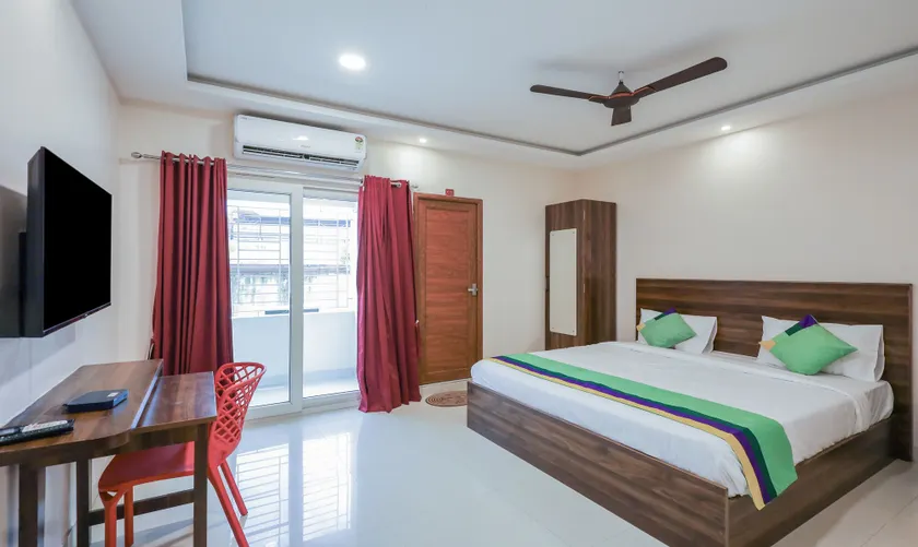 Treebo Elite Inn - Image 1