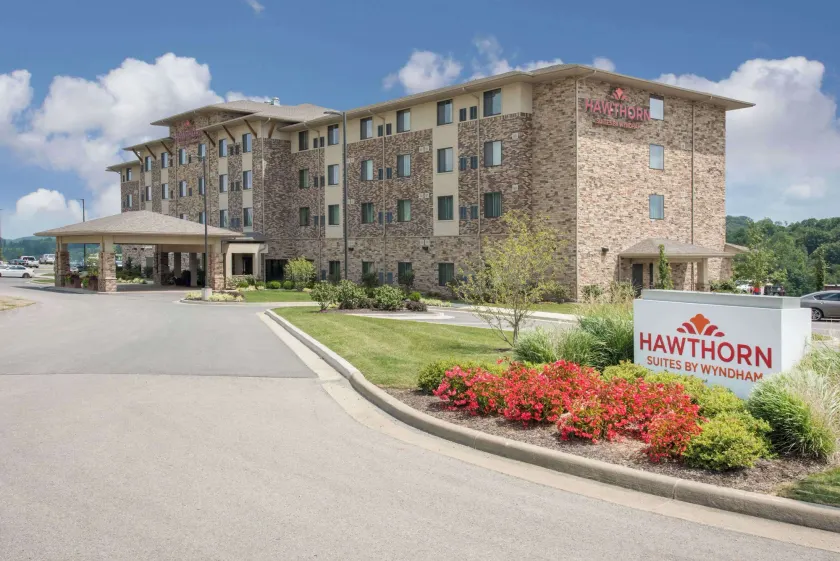 Hawthorn Suites by Wyndham Bridgeport - Image 1