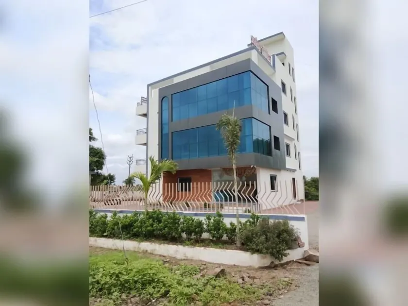 Jayesh Lodging - Image 1