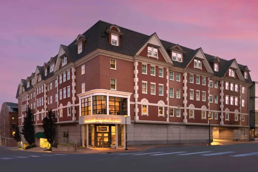 Portland Harbor Hotel - Image 1