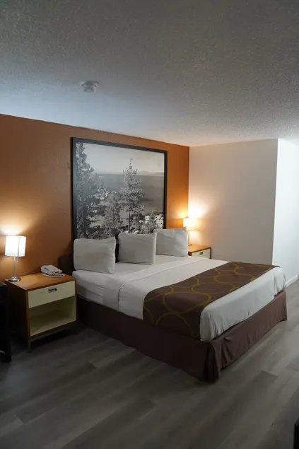 Super 8 by Wyndham Fernley - Image 1
