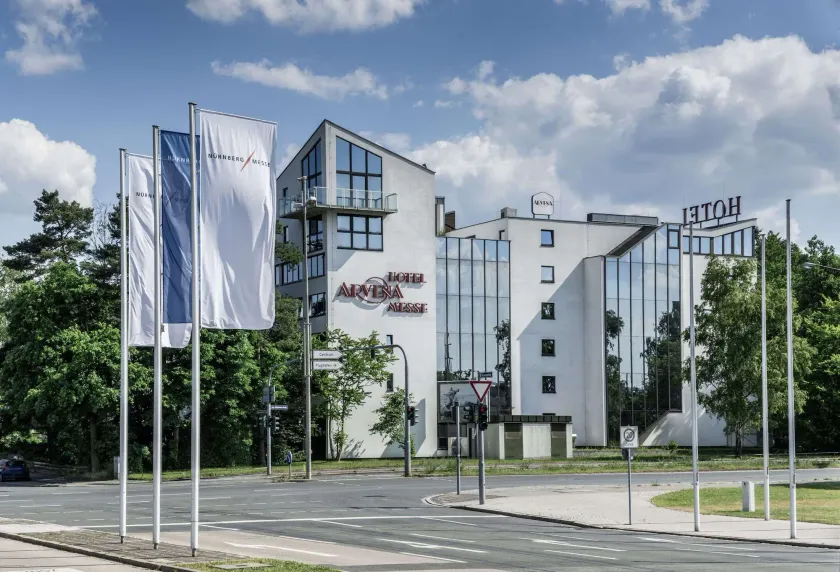 ARVENA Messe Hotel - Image 1