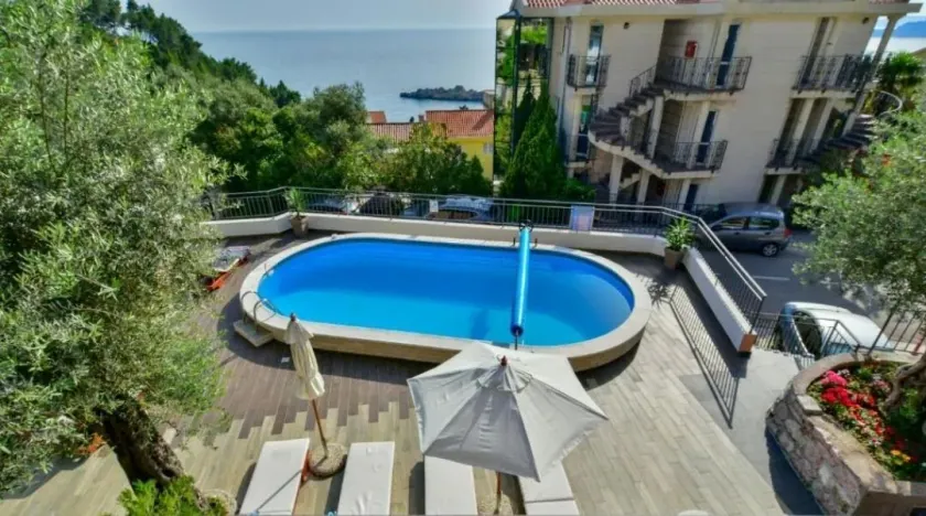 Apartments Kentera LUX - Image 1