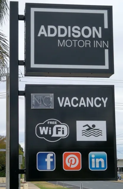Addison Motor Inn - Image 1