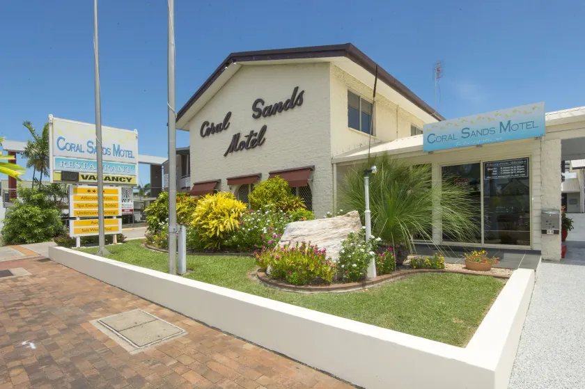 Coral Sands Motel - Image 1