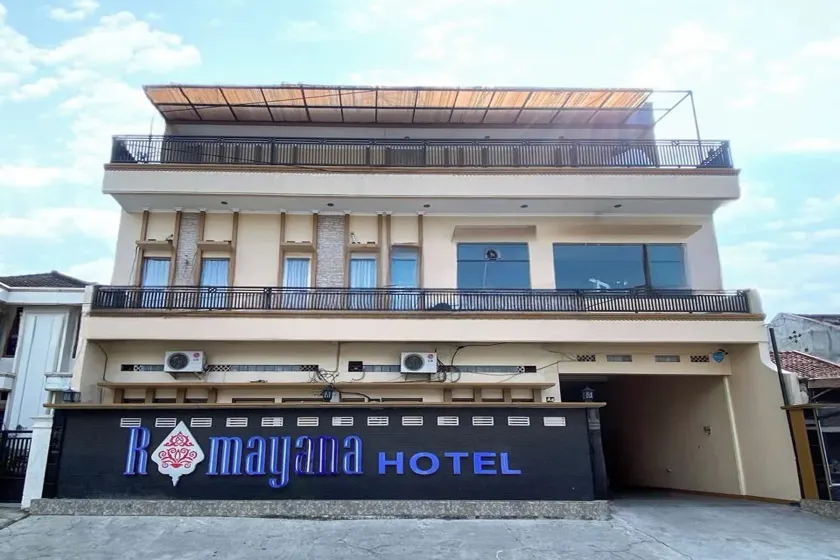 Hotel Ramayana Garut - Image 1