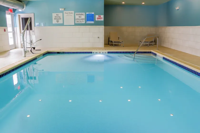 Holiday Inn Express & Suites - Detroit Northwest - Livonia by IHG - Image 1