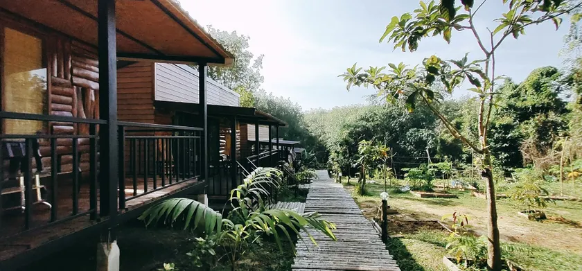 Kohmook Nurse House - Image 1