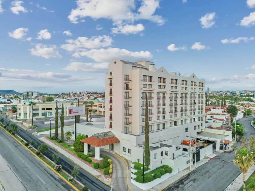 Fiesta Inn Express Chihuahua - Image 1