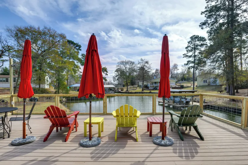 Private Hot Tub & Dock! Lakefront Log Cabin Oasis - Image 1