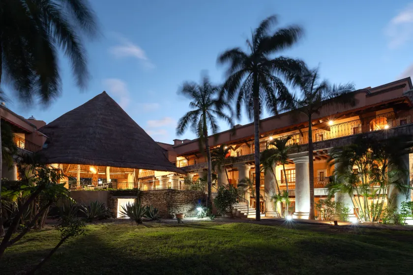 Hotel Eurostars Hacienda Vista Real - Image 1