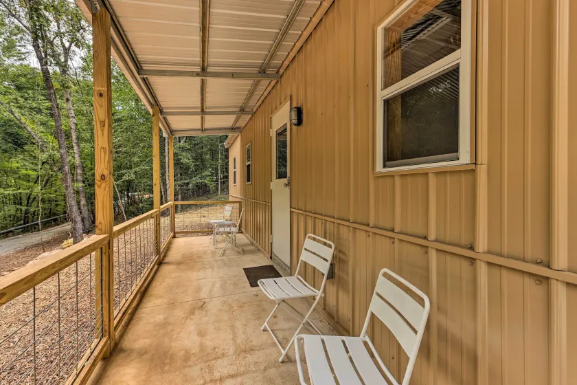 Tallassee Cabin w/ Forest Views Near Creek! - Image 1