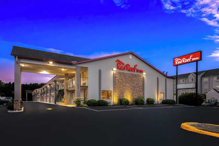 Red Roof Inn Rock Hill - Image 1