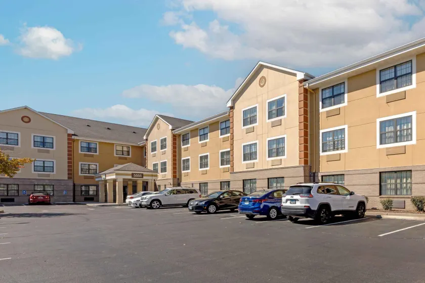 Extended Stay America Suites - St Louis - St Peters - Image 1