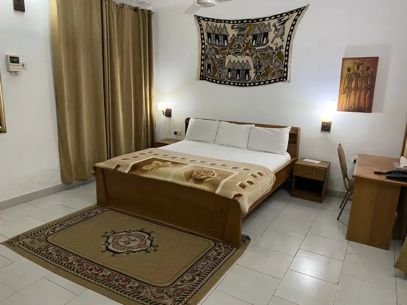 Casablanca Guest Inn - Image 1