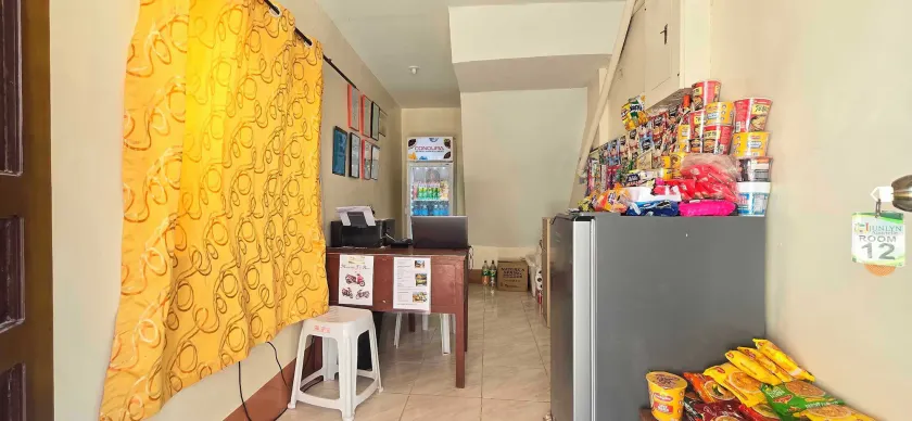 OYO 1121 JUNLYN APARTELLE - Vestíbulo