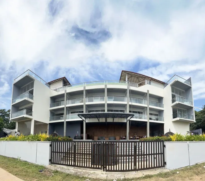 New Mazarine Surf - Image 1