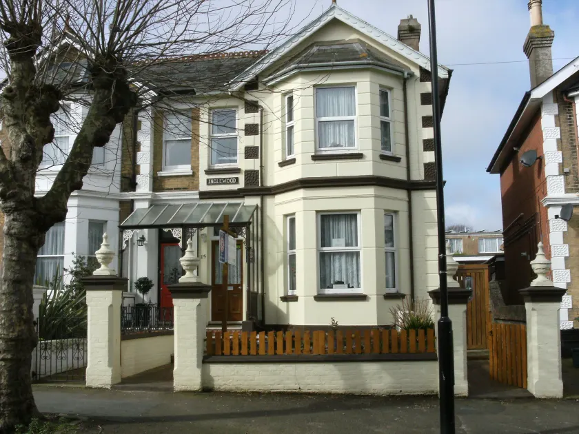 Inglewood Guest House - Image 1
