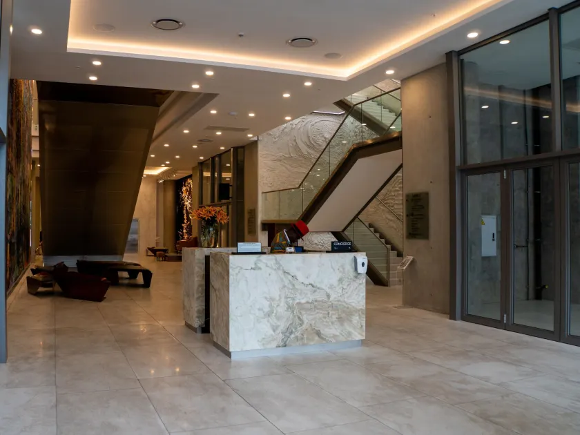 The Leonardo - Lobby