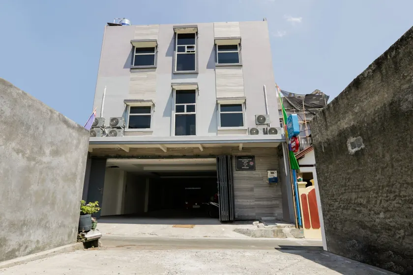 Hotel O Tamansari Guest House - Image 1