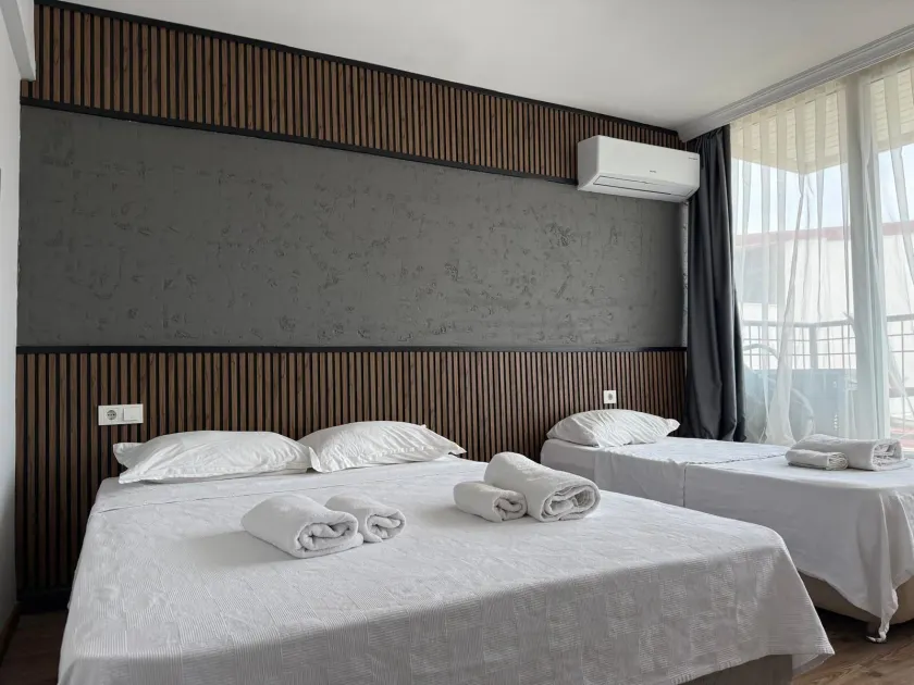 Romeo Beach Hotel - Image 1