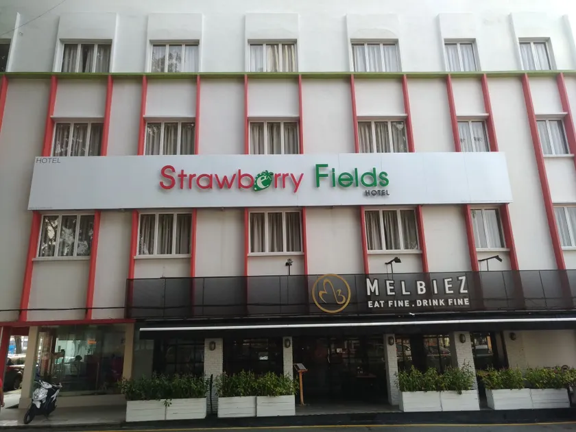 Hotel Strawberry Fields - Image 1