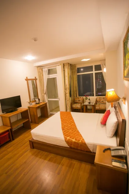 Golden Sea Hotel - Image 1