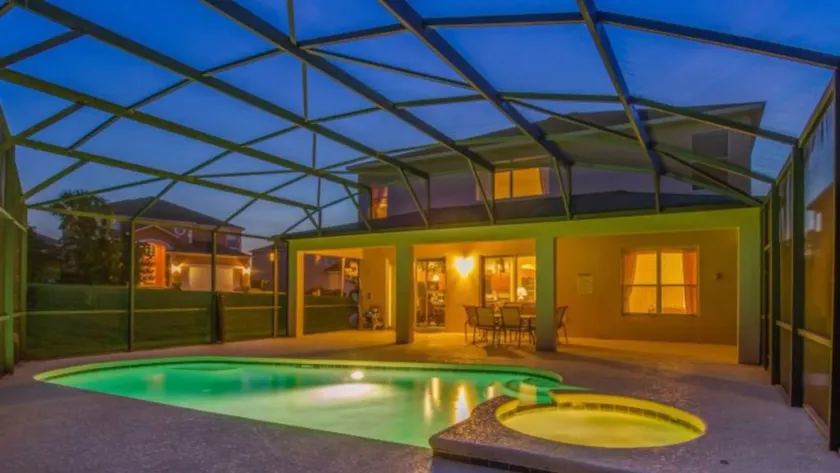 Emerald Island Resort : Pool & Games Room - Image 1