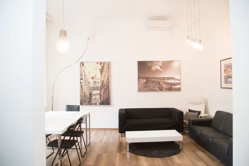 Lovecroatia Zagreb-'Paxnest' HOSTEL, No party! Cozy and quiet! Separated Men and women's Dormitory and Shower room! Indoor shoes provided! Lower beds with curtains for privacy! No 6-10 person rooms! Maximum 4-5 beds per room! Fully prepared bed sheets - Image 1