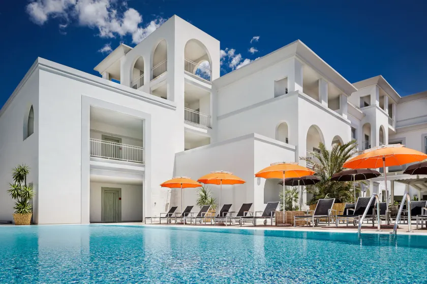 Jazz Hotel - Image 1