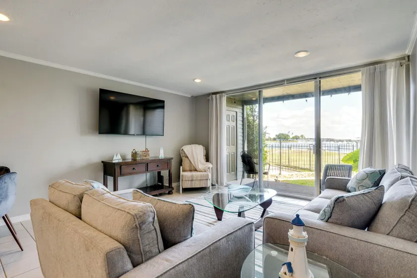 Pool Access + Views: Waterfront Lake Conroe Escape - Image 1