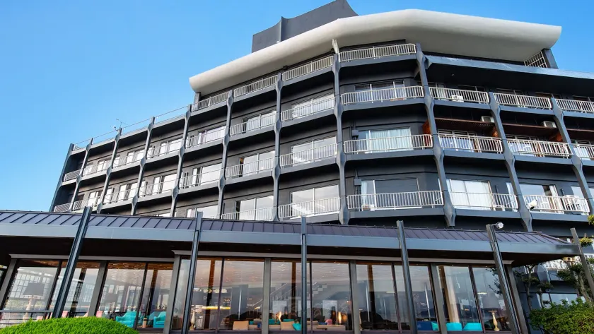 Tenku Hotel Kairo - Image 1
